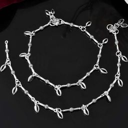 Sangria Stainless Steel Silver-Plated Anklet-12
