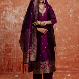 VredeVogel Women Regular Kurta with Trousers & With Dupatta-picture-2
