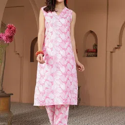 Anouk Women Floral Printed Kurta with Trousers-image-90