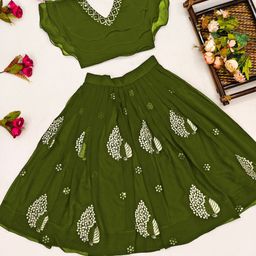 BAESD Girls Embellished Thread Work Ready to Wear Lehenga &-image-95
