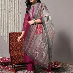 Varanga Magenta Ethnic Motifs Yoke Design Thread Work Kurta Wth Trousers & With Dupatta image 4