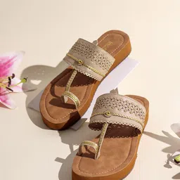 Inc 5 Women Embellished Ethnic One Toe Flats-image-43