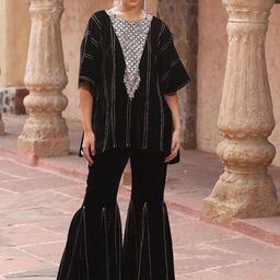 AJIESH OBEROI Embroidered Round Neck Three Fourth Sleeves Tunic With Palazzo Co-Ords-picture-46
