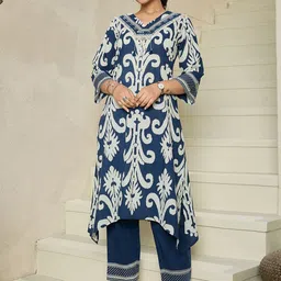 Indo Era Floral Printed V-Neck Pure Cotton Kurta with Trousers-picture-58