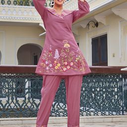 AUTUMN LANE Embrodiered V Neck Top With Trousers Co-Ords-image-54