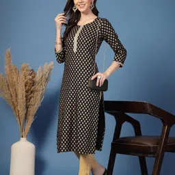 DAEVISH Women Floral Printed Mirror Work Kurta-image-38