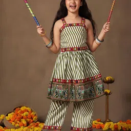 Sangria Girls Printed With Embroidered Kurta Set-image-47
