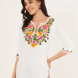 Ethic Glance Ethnic Motifs Embroidered V-Neck Pure Cotton Kurti-53