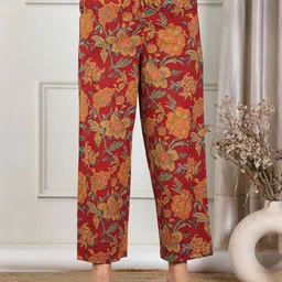 Aramya Floral Printed Straight-Fit Soft Cotton Mid-Rise Trousers-picture-31