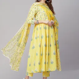 GoSriKi Women Floral Printed Empire Kurta with Trousers & With Dupatta-37