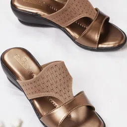 Dollphin Embellished Leather Wedge Sandals-42