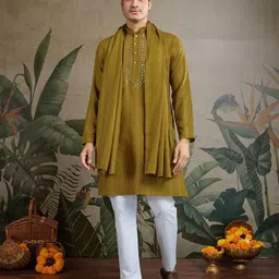 ODETTE Geometric Yoke Design Stitched Mirror Work Kurta-picture-14