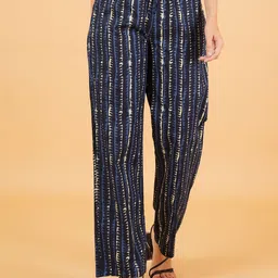 IX IMPRESSION Printed Regular Trousers-image-5