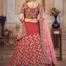Warthy Ent Embroidered Thread Work Semi-Stitched Lehenga & Unstitched Blouse With Dupatta image 3
