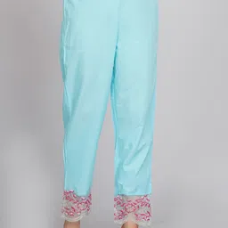 Neemiya Women Bandhani Printed Regular Kurta with Trousers & With Dupatta image 3