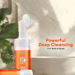VLCC Vitamin C Foaming Face Wash With Refill - 200 ml image 2