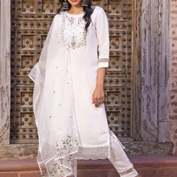 Moda Rapido Floral Embroidered Straight Chanderi Silk Kurta With Trousers And Dupatta-12
