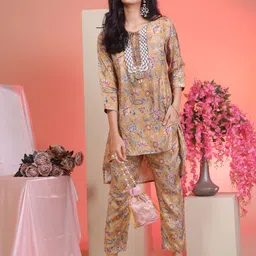 FANTASIA Printed Round Neck Tunic With Trousers Co-Ords-picture-12