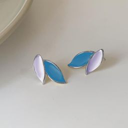 Krelin Silver-Plated Leaf Shaped Studs-38