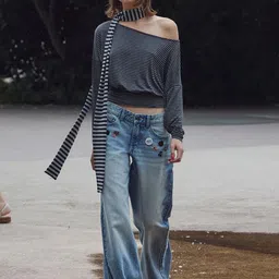 Bershka Pure Cotton Boyfriend Jeans-picture-30