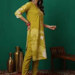 Sangria Printed & Patch Work 100% Cotton Kurta & Trouser With Dupatta image 5