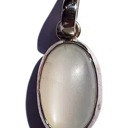 RAVIOUR LIFESTYLE White Oval Pendants-14