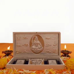 INTERNATIONAL GIFT Gold-Toned Shiv Charan Paduka Religious Foot Prints Pooja Essentials-38