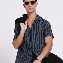 Guns & Sons Comfort Abstract Printed Cuban Collar Casual Shirt-picture-41