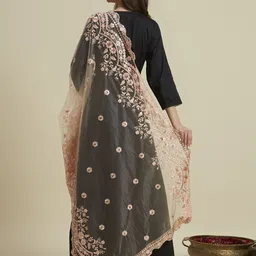 Dupatta Bazaar Embroidered Dupatta with Thread Work image 4