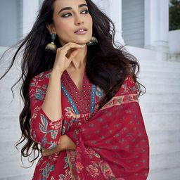 DIVASTRI Women Floral Printed Regular Mirror Work Kurta with Palazzos & With Dupatta image 5