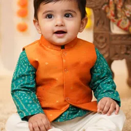 Sangria Boys Bandhani Kurta Pant Set with Orange Zari Bandi-picture-19