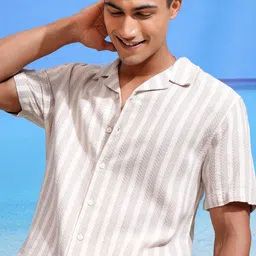 HIGHLANDER Men Opaque Striped Casual Shirt-picture-32