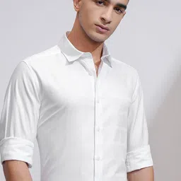 HIGHLANDER Men Spread Collar Textured Cotton Casual Shirt-picture-20