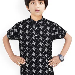 MADE IN THE SHADE Boys Geometric Printed Band Collar Pue Cotton Straight Kurtas-image-85