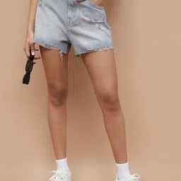 Ginger by Lifestyle Women Washed Distressed Regular Fit Mid-Rise Cotton Shorts-image-42