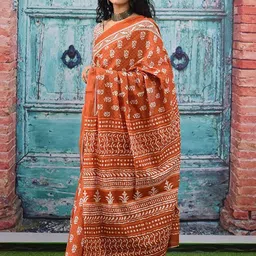 Craft Musium Floral Printed Pure Cotton Saree With Unstitched Blouse Piece-picture-0