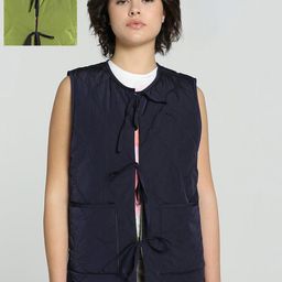 Puma Women Yona Relaxed Fit Reversible Vest-image-52