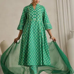 Khushal K Women Floral Printed Regular Pure Cotton Kurta with Palazzos & With Dupatta-picture-21