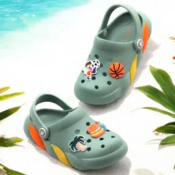 Svaar Unisex Kids Embellished Rubber Clogs-40