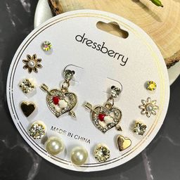DressBerry Set Of 7 Gold-Plated Circular Shaped Studs-16