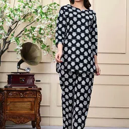 Dreambe Women Ethnic Motifs Printed Night suit-picture-38