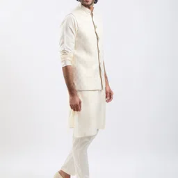 VASTRAMAY Men Regular Kurta with Pyjamas image 3