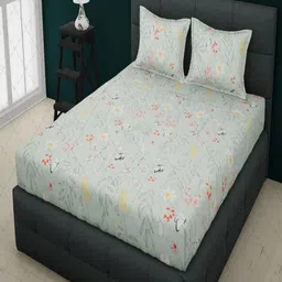 Aura Green & Red Floral Printed 210 TC Microfiber King Bedsheet Set 2.74 m x 2.74 m-3