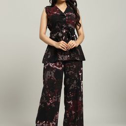 WoowZerZ Printed V Neck Slim Fit Coat With Trousers Co-Ords-image-79