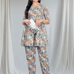 KANUDA Women Pink Poly Crepe Kurta Sets-picture-0