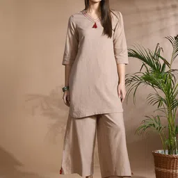 HERE&NOW V-Neck Top With Palazzos Co-Ords-image-86
