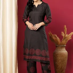 DIVASTRI Geometric Printed Notch Neck Straight Kurta With Trouser-16