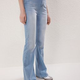Trendyol Women Bootcut High-Rise Heavy Fade Jeans-picture-16