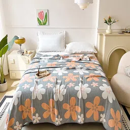 JC HOME Grey & White Floral AC Room 350 GSM Single Bed Quilt-image-82