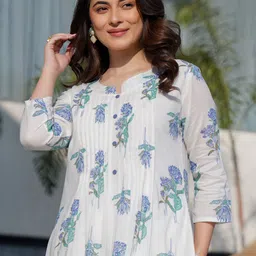 Indo Era Women Floral Printed Regular Pure Cotton Kurta with Trousers-45